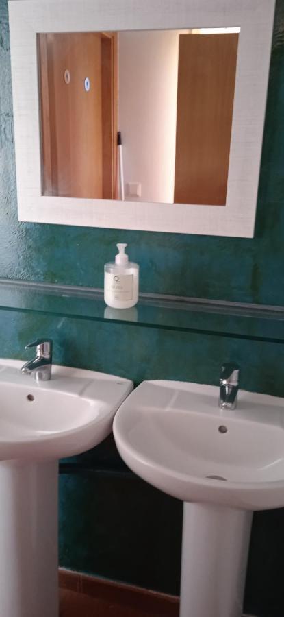 Albergue O Apalpador Мелиде Экстерьер фото